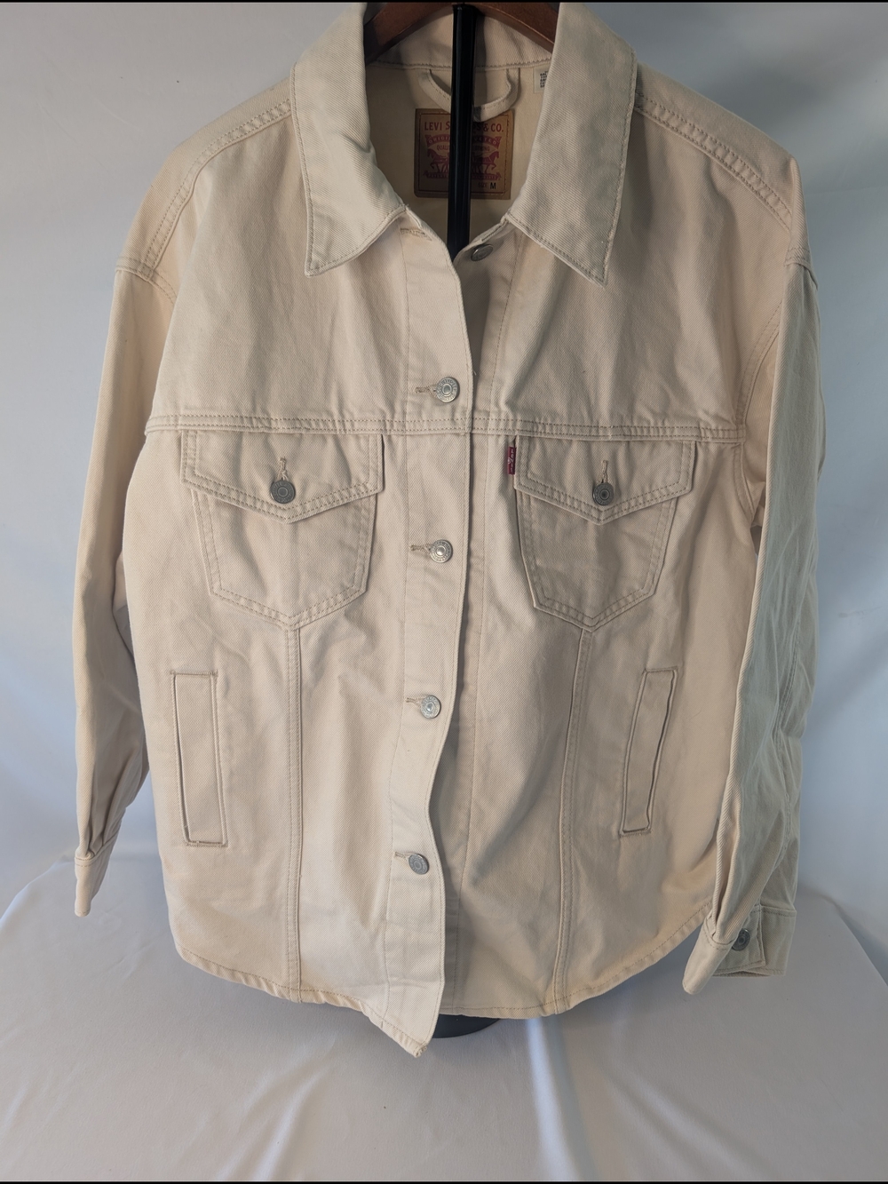 Levi's Women's Cream Denim Trucker Jacket - Classic Button Front Medium